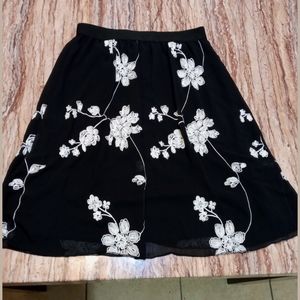 Metrowear floral skirt